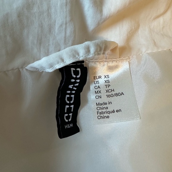 Puffer Vest - Picture 11 of 11